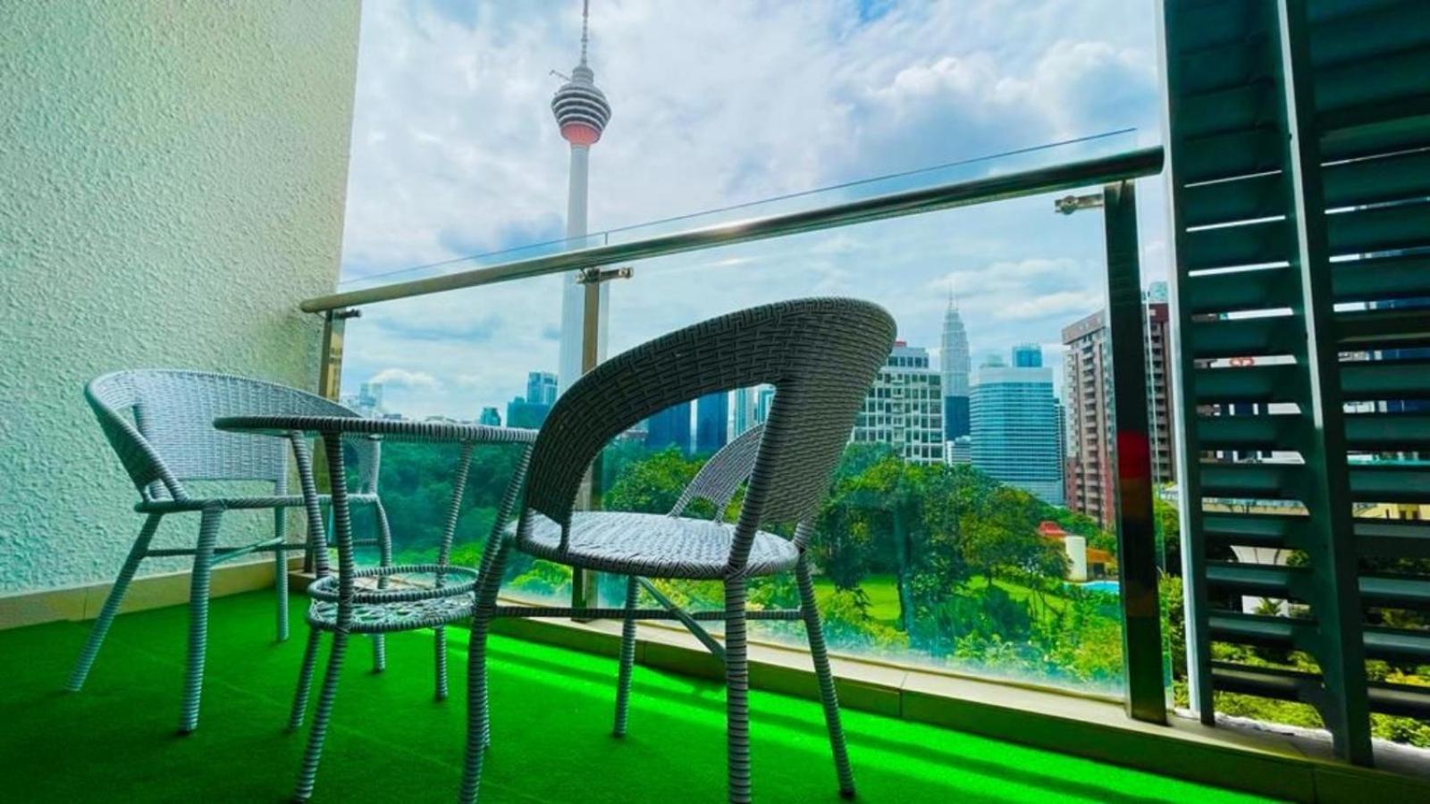Suasana Bukit Ceylon Apartemen